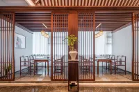 Rose Hotel (Nanyang Zhangheng Avenue Municipal Government Store) Hotels in Nanyang