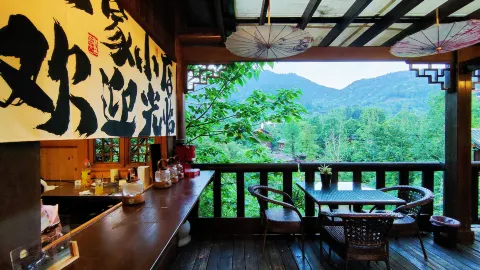 Tonggu Tangli Shiyu Bieyuan in Tonggu