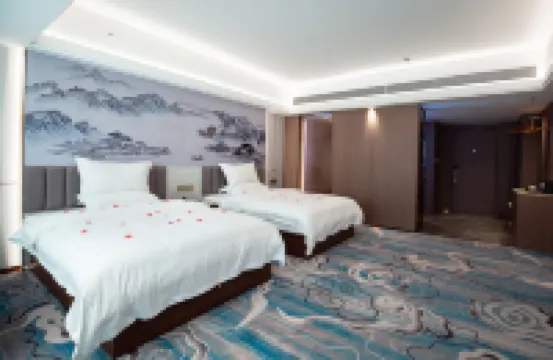 Dragon City International Hotel