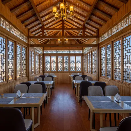 Longgang Longhua Hotel