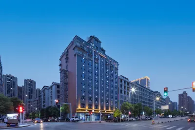 Kowloon Hotel, Hongyang Hotels in Beita District