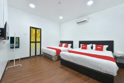 OYO 90869 Hotel Madeena Inn Hotel dekat Masjid Kampung Salak Tinggi