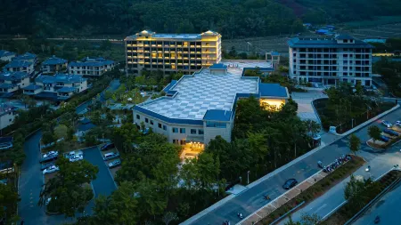 FOSTIANO HOTEL XISHUANNGBANNA