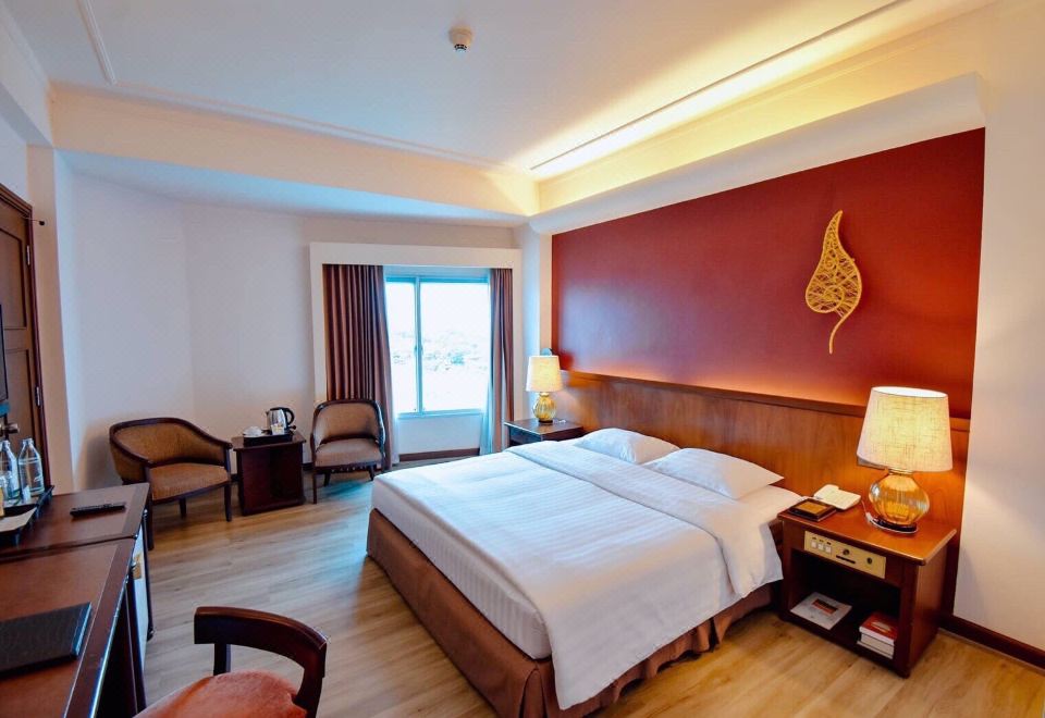 크룽스리 리버 호텔의 세련된 로비 이미지