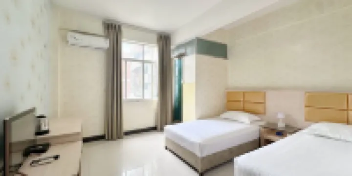 Qinzhou Bubugao Hotel (University Town Maternity and Child Health Hospital) - 折扣双室