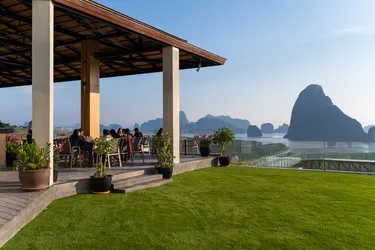 รูปภาพของบียอนด์ สกายวอล์ค นางชี