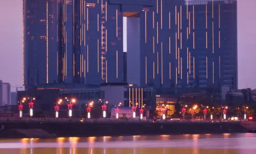 DoubleTree by Hilton Anshun