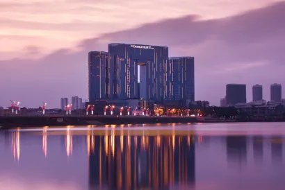 DoubleTree by Hilton Anshun