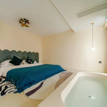 Liyang Nanshan Zhuhai Micheng Yinxi · Wellness Family-friendly Hot Spring Vacation Apartment