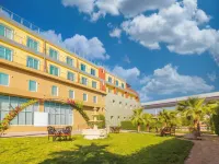 Golden Ship Hotel Hotels in 
