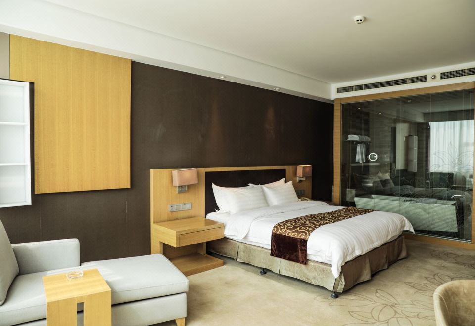 5. 번시 쥔안 호텔..