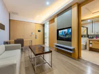 Yicheng Holiday Apartment (Guangzhou Pazhou Convention and Exhibition Center Poly World Trade) Hotels near Canton Fair