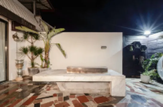 Mingsu Hotel (Nanning Baisha Avenue Tingzi Pier)