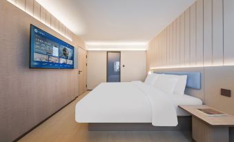 HanTing Hotel (Shanghai Zhenping Road Subway Station Xindian)