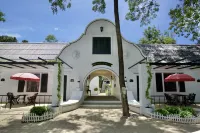 Milky Bay Resort