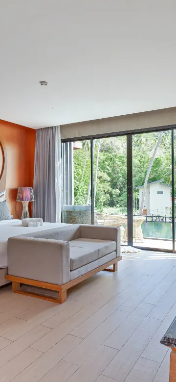 ห้องแกรนด์เชื่อมกับสระว่ายน้ำ