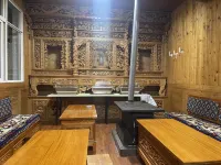 Shangri La Danshe Homestay (Dukezong Ancient City Branch)