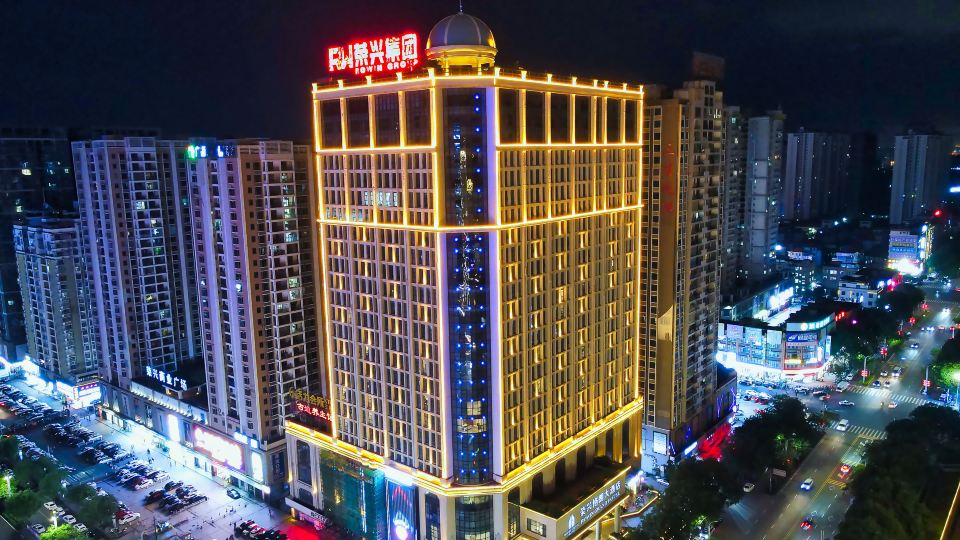 Rowin Grand Hotel