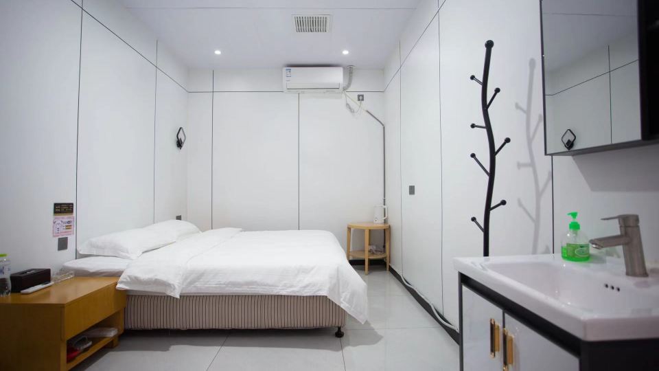 Ronghai Holiday Hotel (Weihai High-speed Railway Station Hanlefang)