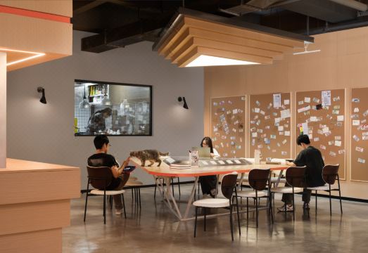 야미 힐 호스텔 테라스