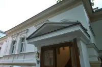 Khovansky Chambers