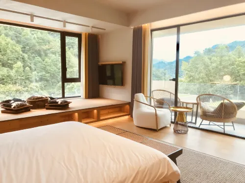 Mountain villas in the mountains