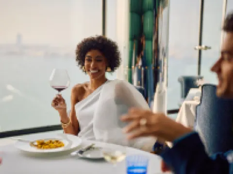 จูเมอราห์บูร์จอลอารับดูไบ โรงแรมในดูไบ