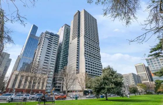 墨爾本威廉姆街盛橡套房酒店