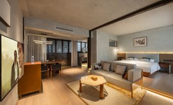 yishiliao ancient charm and modern style Homestay (Nanxun Ancient Town Branch)
