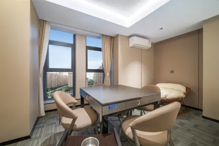 Ruiyuan Hotel (Luoshan Branch)