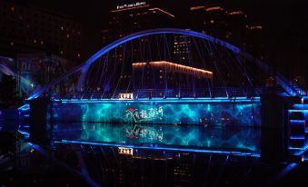 Landmark Towers HotelOver view