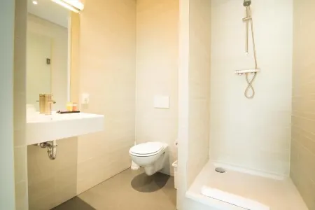 Citiez Hotel Amsterdam Отели в г. Zwanenburg