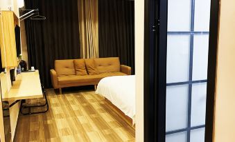 Burton Business Hotel