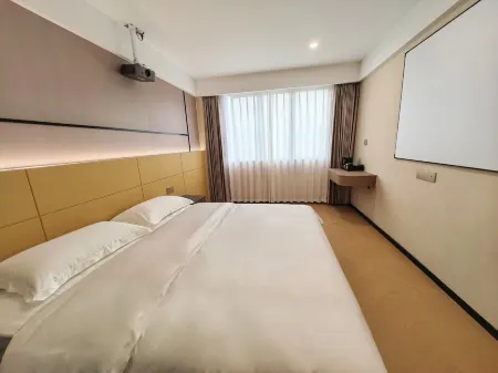 Cangwu Wande Hotel Отели рядом с достопримечательностью «Автобусная станция Сугай Цзинь Цзинь Ши-бридж»