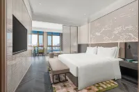 遼源中心假日酒店 鄰近遼源市體育館的酒店