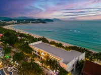 Yunman Hotel (Sanya Dadonghai Branch) Отели рядом с достопримечательностью «Дай-Хай»