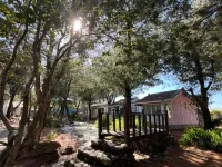 Pines Garden 중대선사 주변 호텔