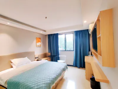 Insail Hotel (Guangzhou Jiangnanxi Taigucang Fenghuang Xincun Subway Station) Hotels in Guangzhou