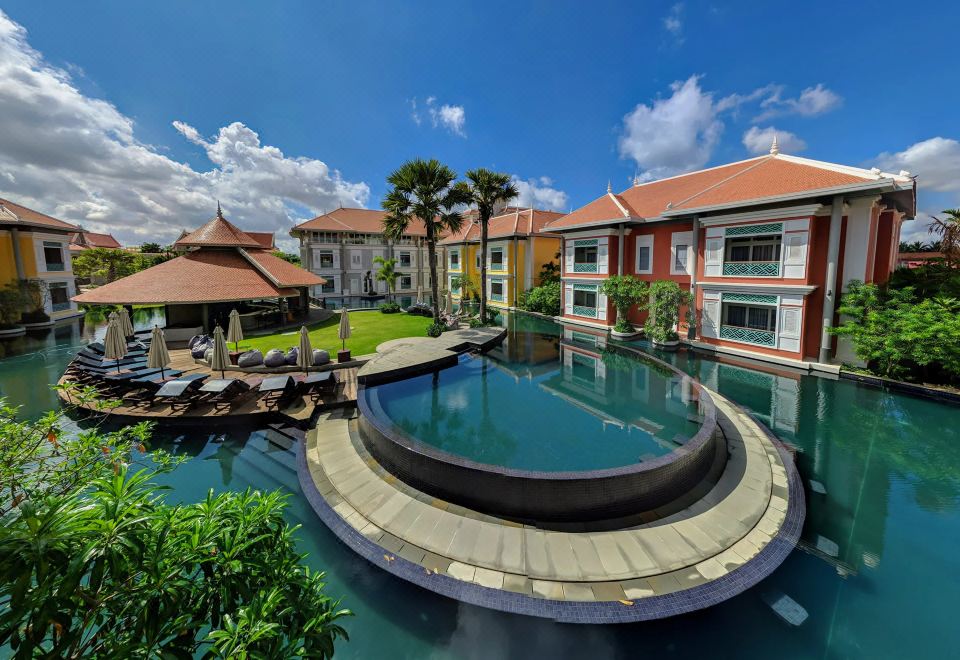 The Royal Family Suite by Memoire Palace Resort & Spa