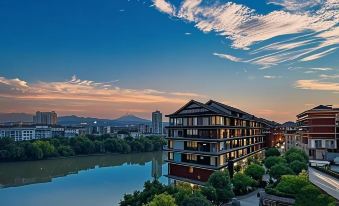 River View Hotel