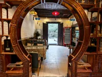 Huangyao Ancient Town Qiuguniang Qingfeng Chinese Inn (Shuixianrong)