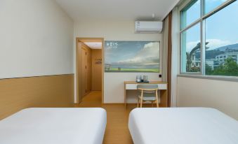 Yun County Hongxiang Hotel