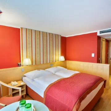 Austria Trend Hotel Ananas Отели рядом с достопримечательностью «Рынок Нашмаркт»