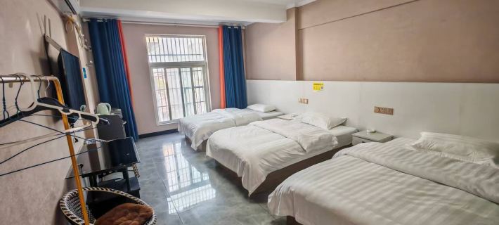 Kingswood Hotel Hotels in Jinhu County