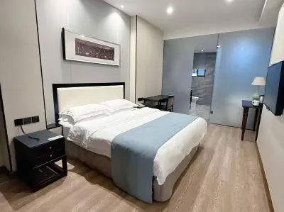 Zheyue Hotel (Shaoxing Lu Xun Hometown Cangqiao Straight Street) Hotels near Xiachuan Bridge