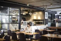 曼谷莎瑪素坤逸服務式公寓