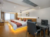 Jingsu Menglan · Beishe Jiangjing Homestay (Phoenix Ancient City Cuicui Water Wedding Shop)