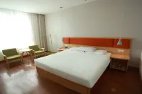 Homeinn Hotel (Suzhou Jinhai Avenue No. 2 High School) Hotels in Suzhou