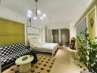 Anqing Qiyue Memory Homestay