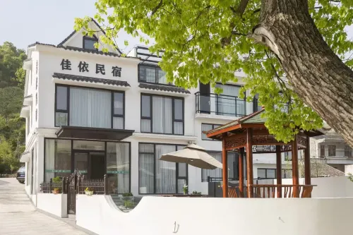 Xiangshan Jiayi Sisters Holiday Villa